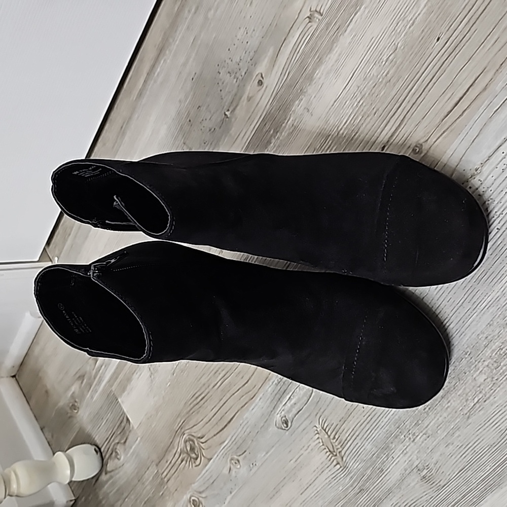 Aerosole black booties